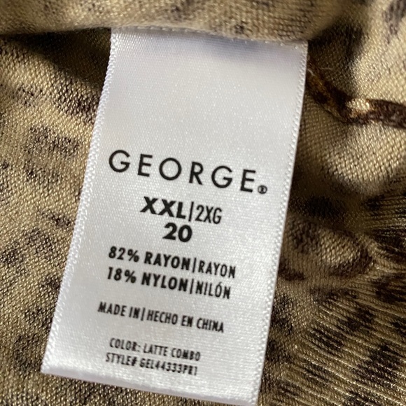 George XXLG Leopard cardigan/sweater. Rayon/Nylon blend. Great condition. - Picture 12 of 13